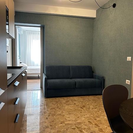Catullo Lounge And Rooms Near The Airport Caselle  Esterno foto