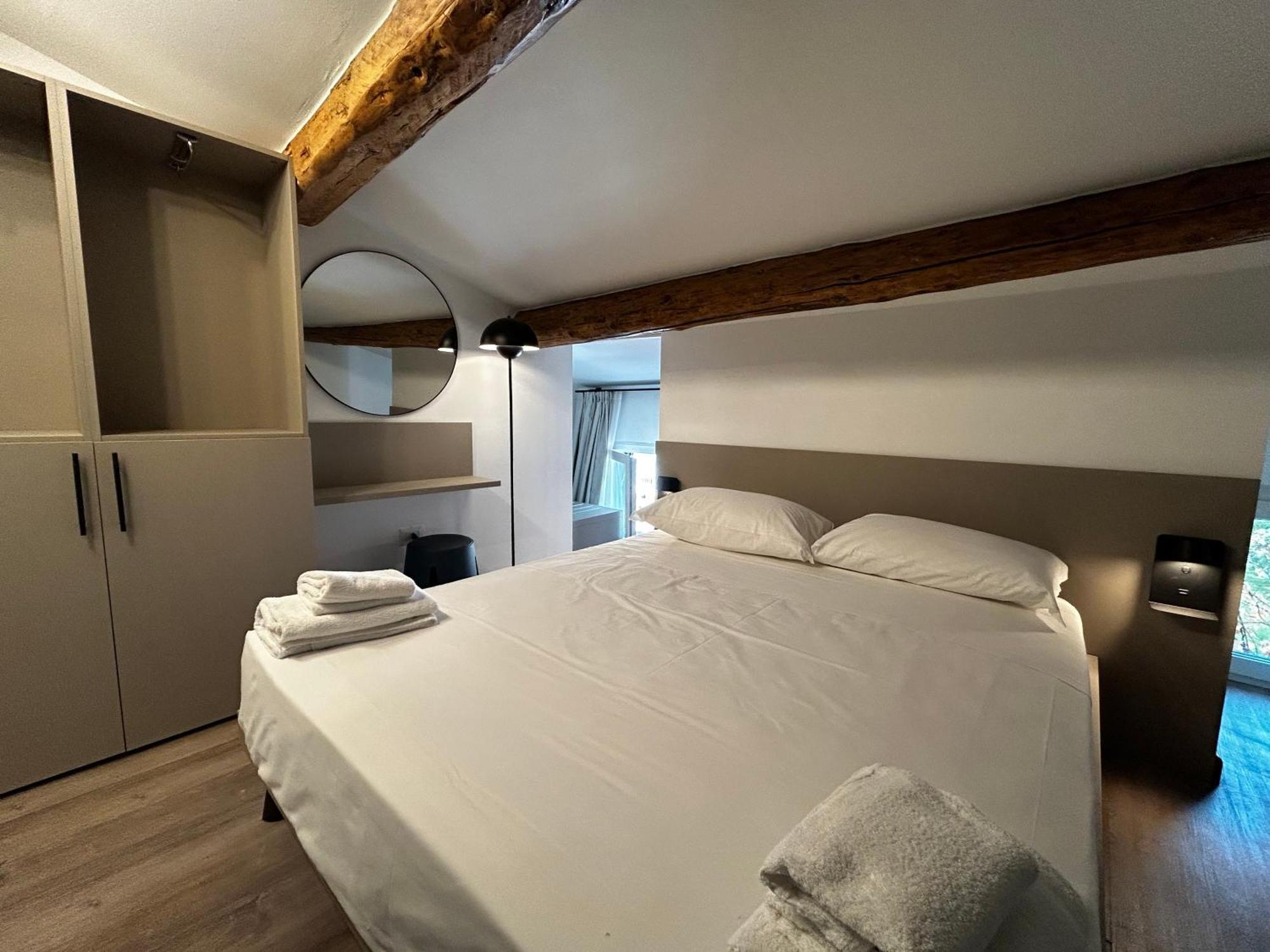 Catullo Lounge And Rooms Near The Airport Caselle  Esterno foto