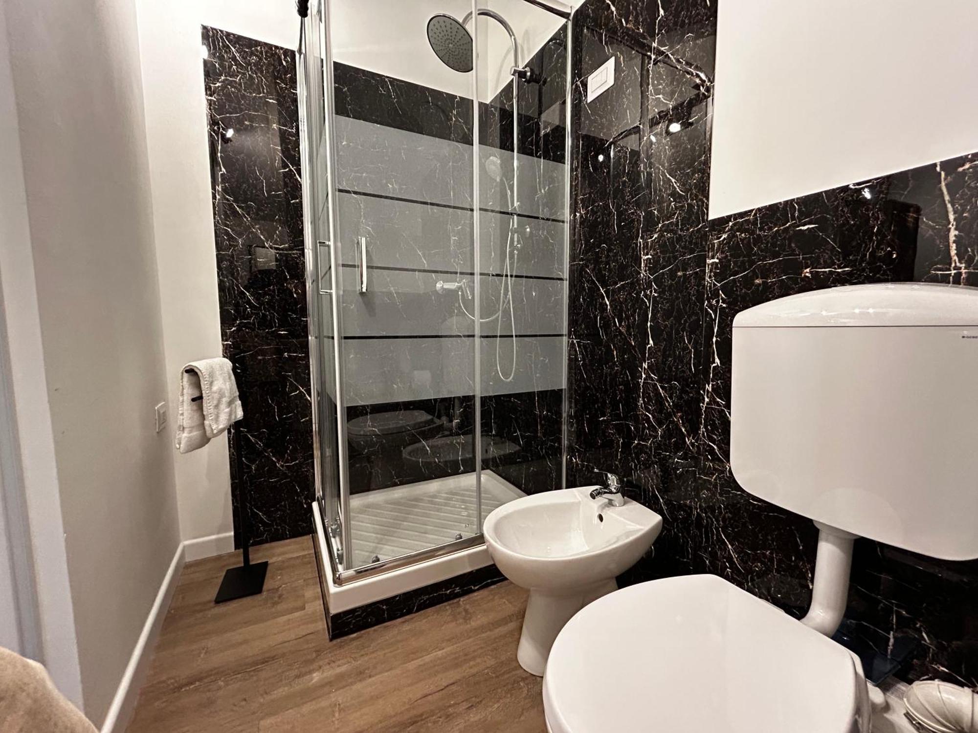 Catullo Lounge And Rooms Near The Airport Caselle  Esterno foto